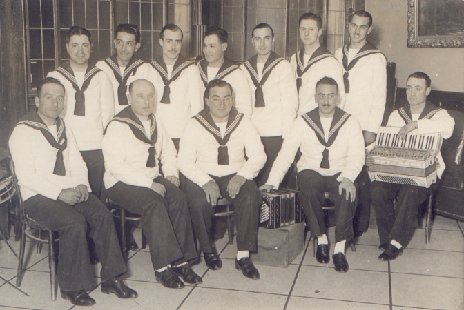 1939 Orquesta Tauro en la Base Naval.